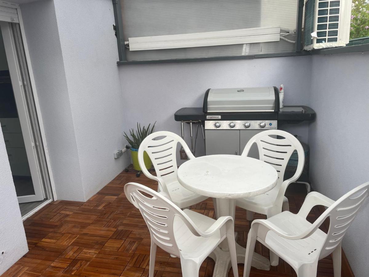 Maisonnette Avec Terrasse Strasbourg Exterior photo
